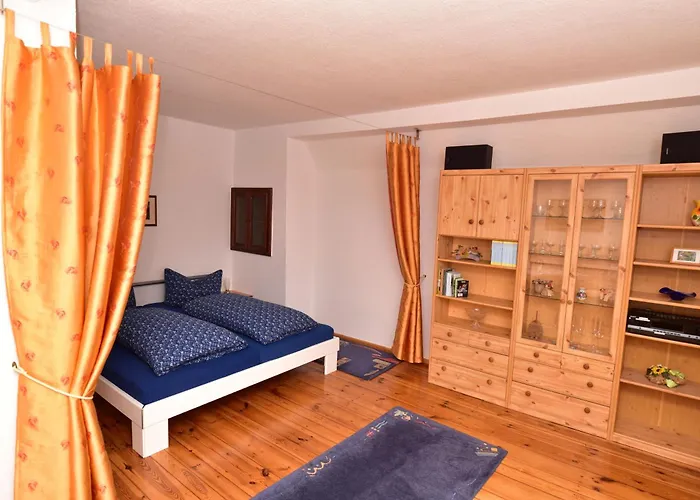 Am Hafen * لوبنو